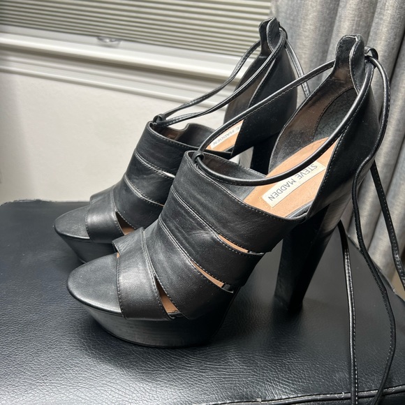 Steve Madden Leather Heels - Picture 1 of 6